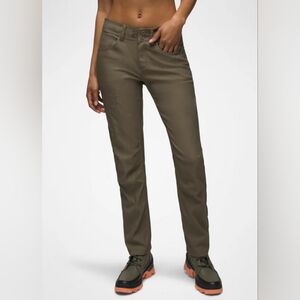 NEW Prana Halle II Straight Pant - Short